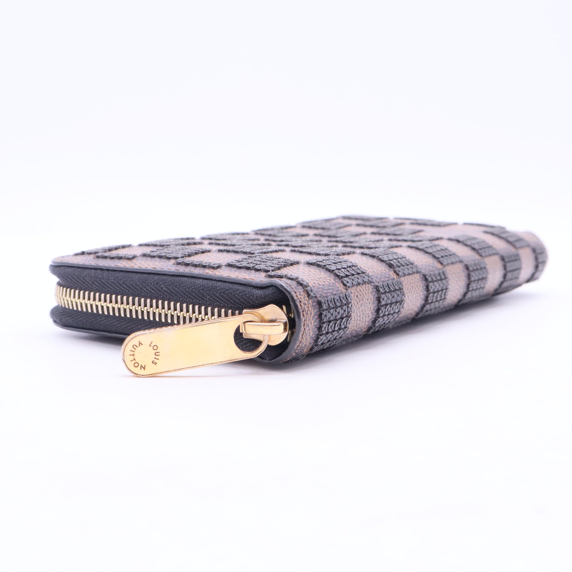 Damier Paillettes Zippy Wallet Black W11266