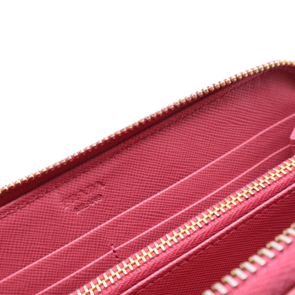Saffiano Lux Leather Continental Wallet W21019