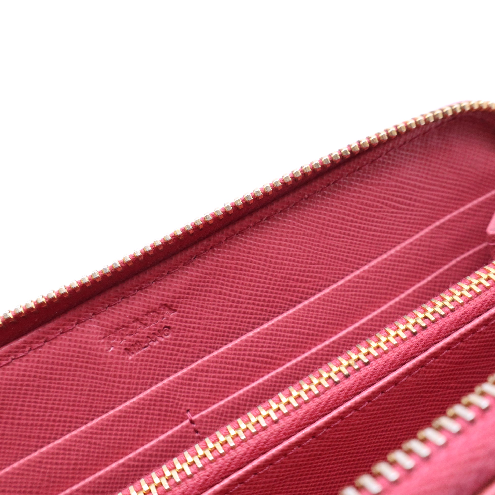 Saffiano Lux Leather Continental Wallet W21019