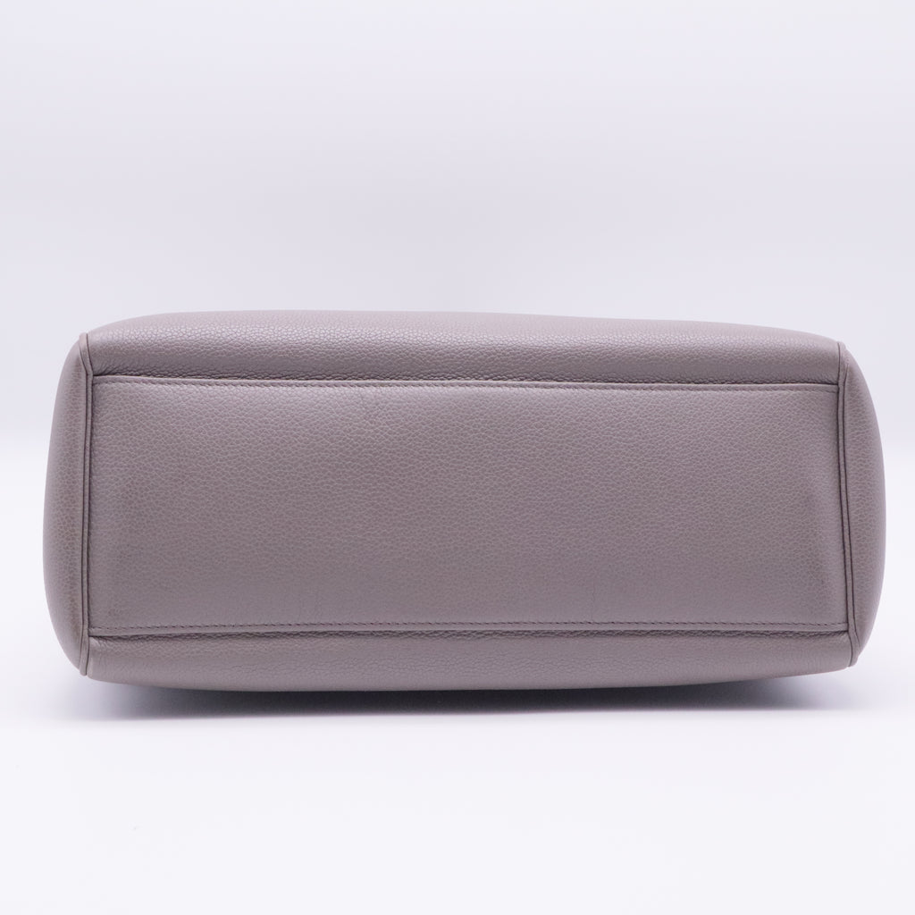 Soft 16 Bag Grained Calfskin Medium twins