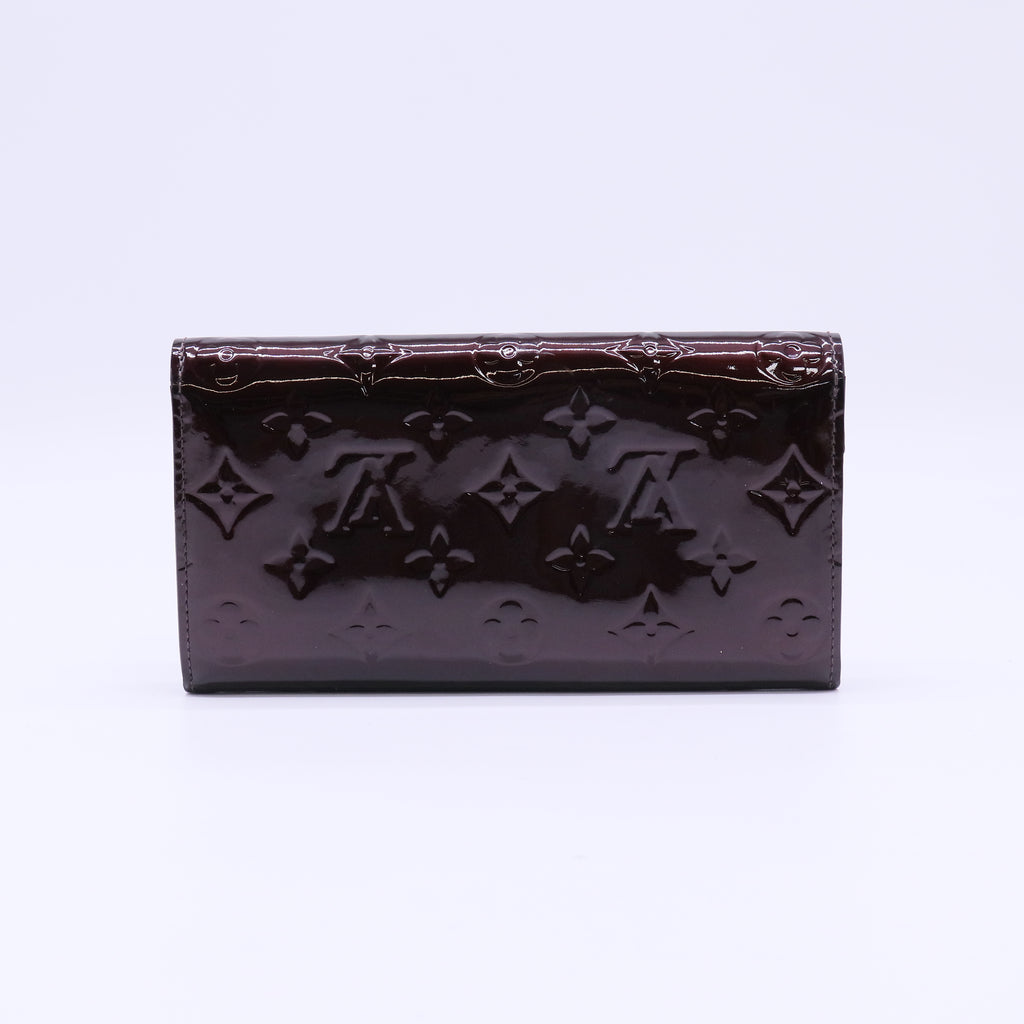 Louis Vuitton Monogram Vernis Sarah Wallet W22063
