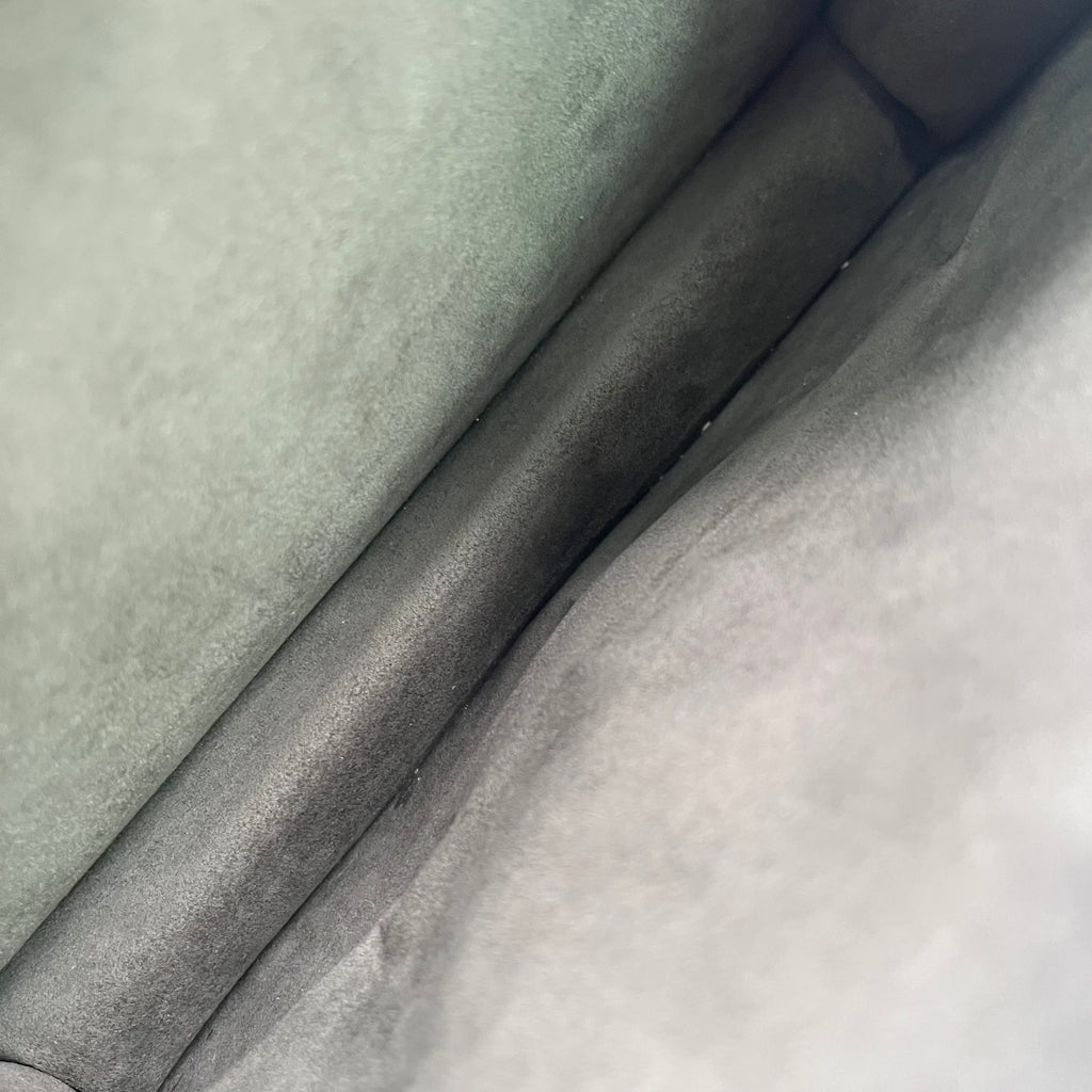 Vitello Liberty Scalloped Studded Kan I Shoulder Bag Grigio Polvere twins