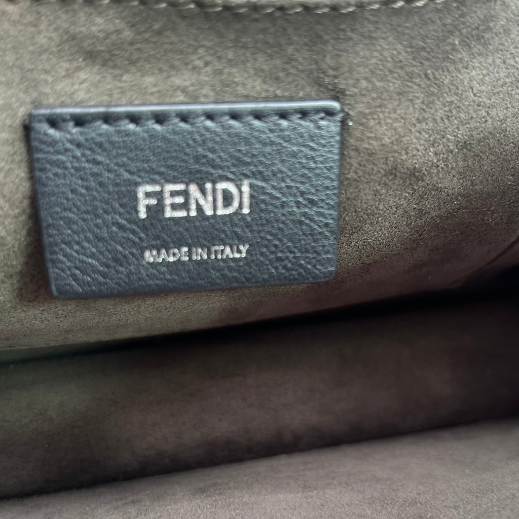 Vitello Liberty Scalloped Studded Kan I Shoulder Bag Grigio Polvere twins