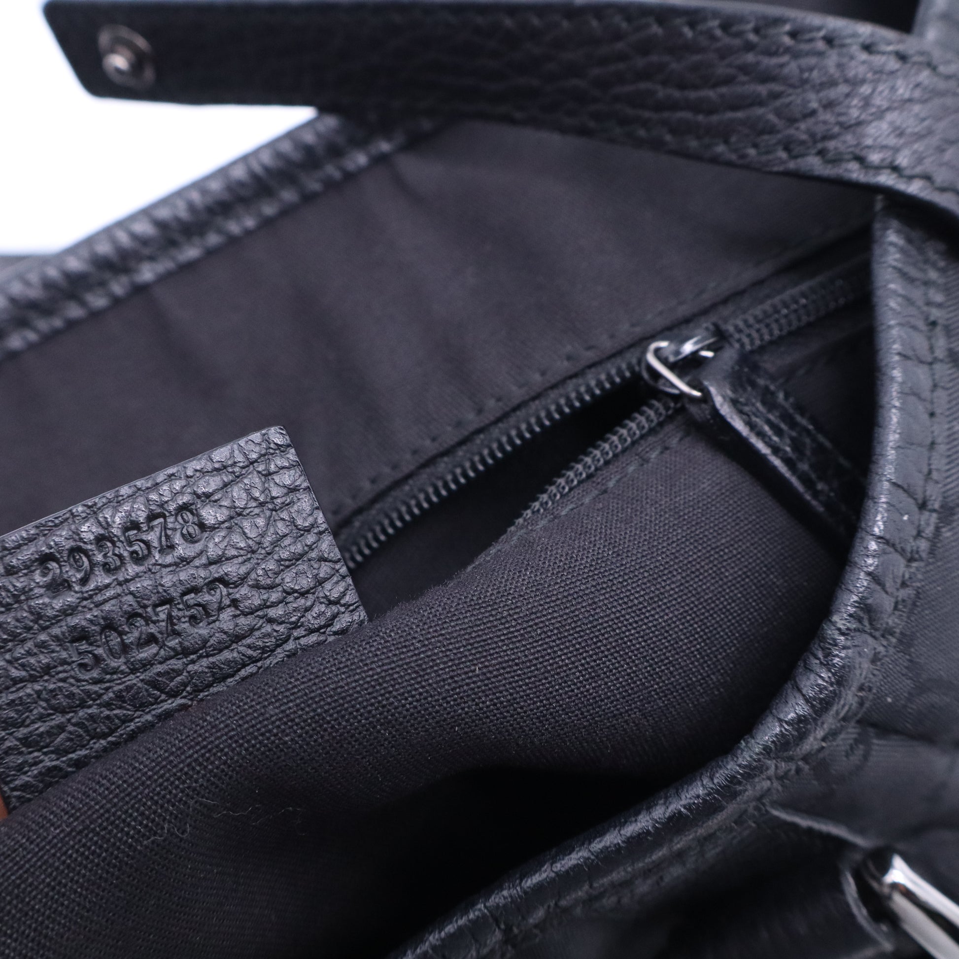GG Canvas Medium Abbey Shoulder Bag B21156