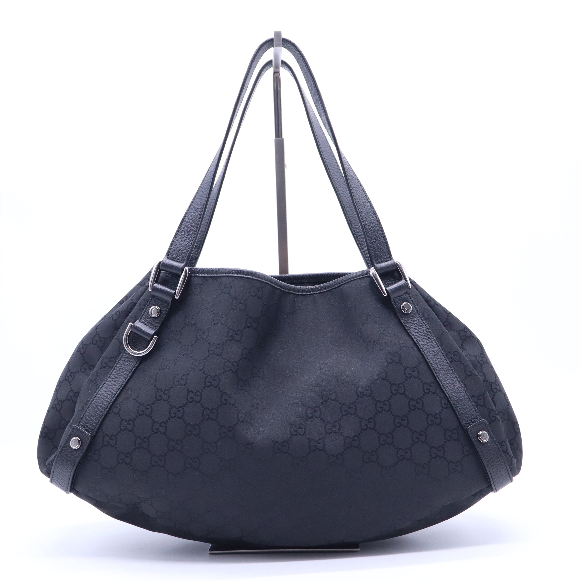 GG Canvas Medium Abbey Shoulder Bag B21156