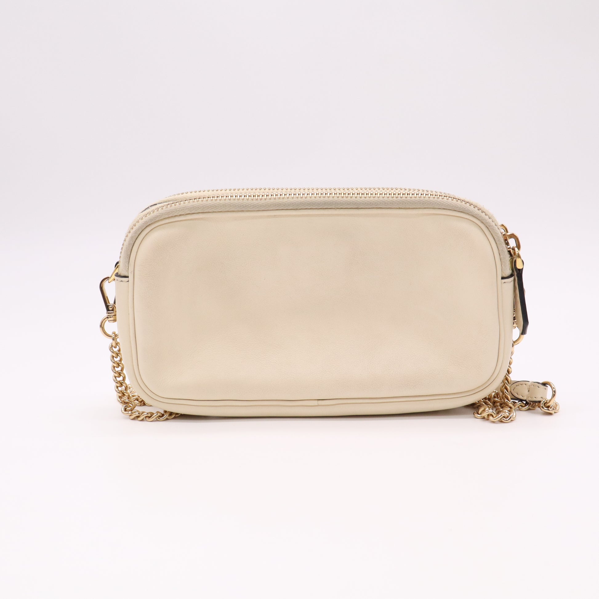 Fendi Easy 2 Baguette Crossbody Bag B22801