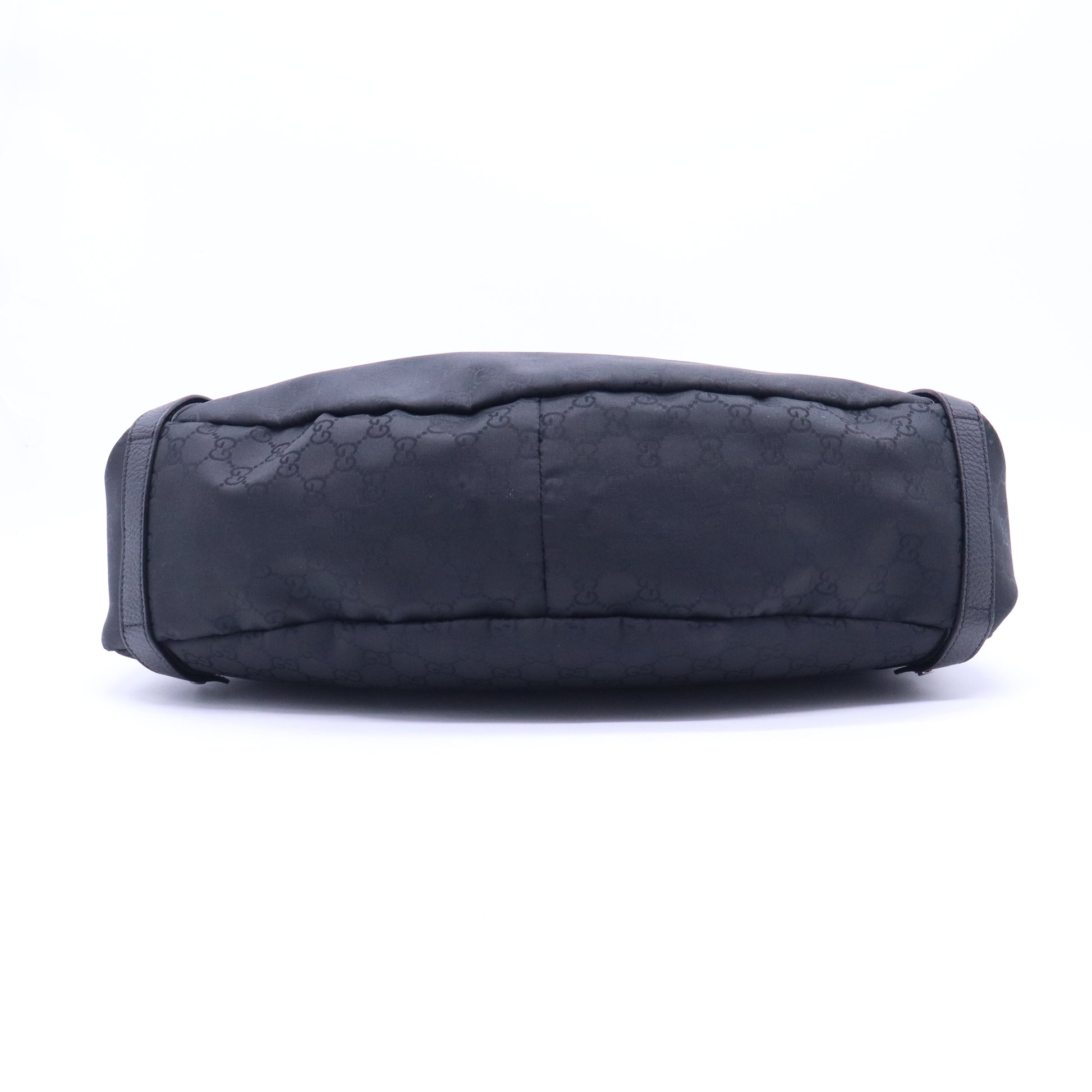 GG Canvas Medium Abbey Shoulder Bag B21156