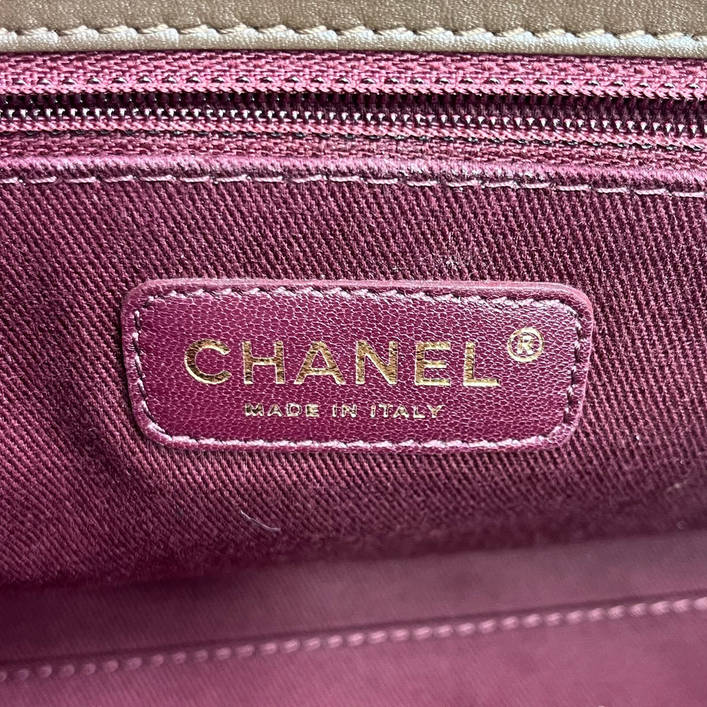 Calfskin Quilted Perfect Edge Tote Brown twins