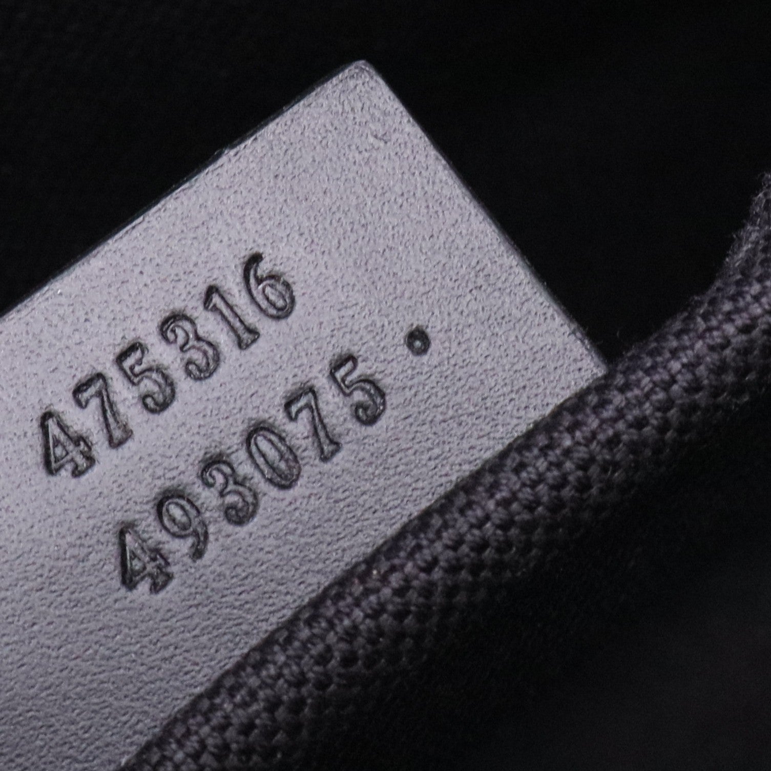 GG Supreme Web Zipped Pouch