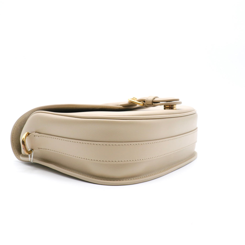 Box Calfskin Medium Bobby Flap Beige twins