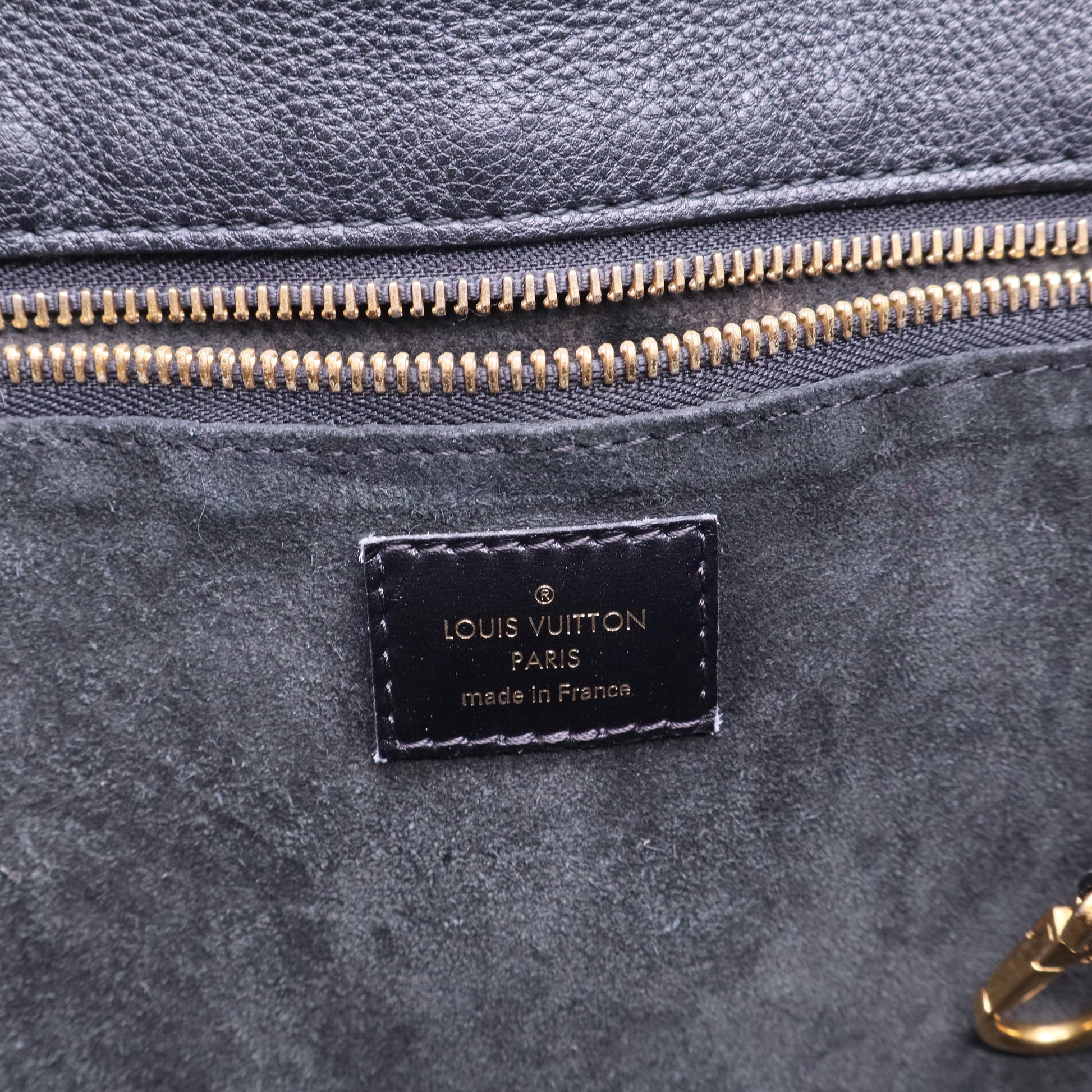 Tote W handbag in black leather and black suede