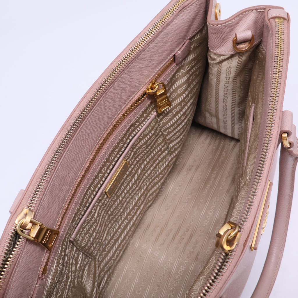 Double Zip Lux Tote Saffiano Leather Medium B20569