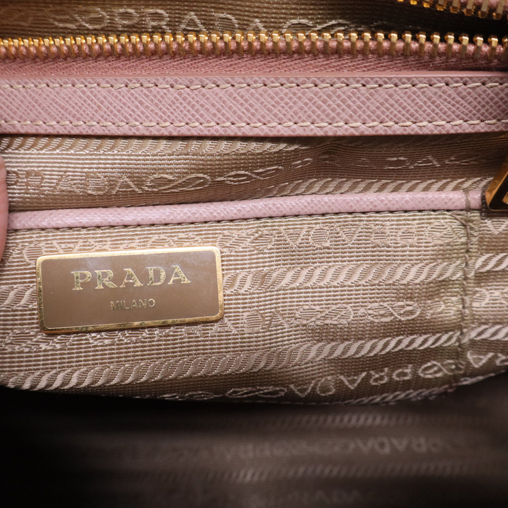 Double Zip Lux Tote Saffiano Leather Medium B20569