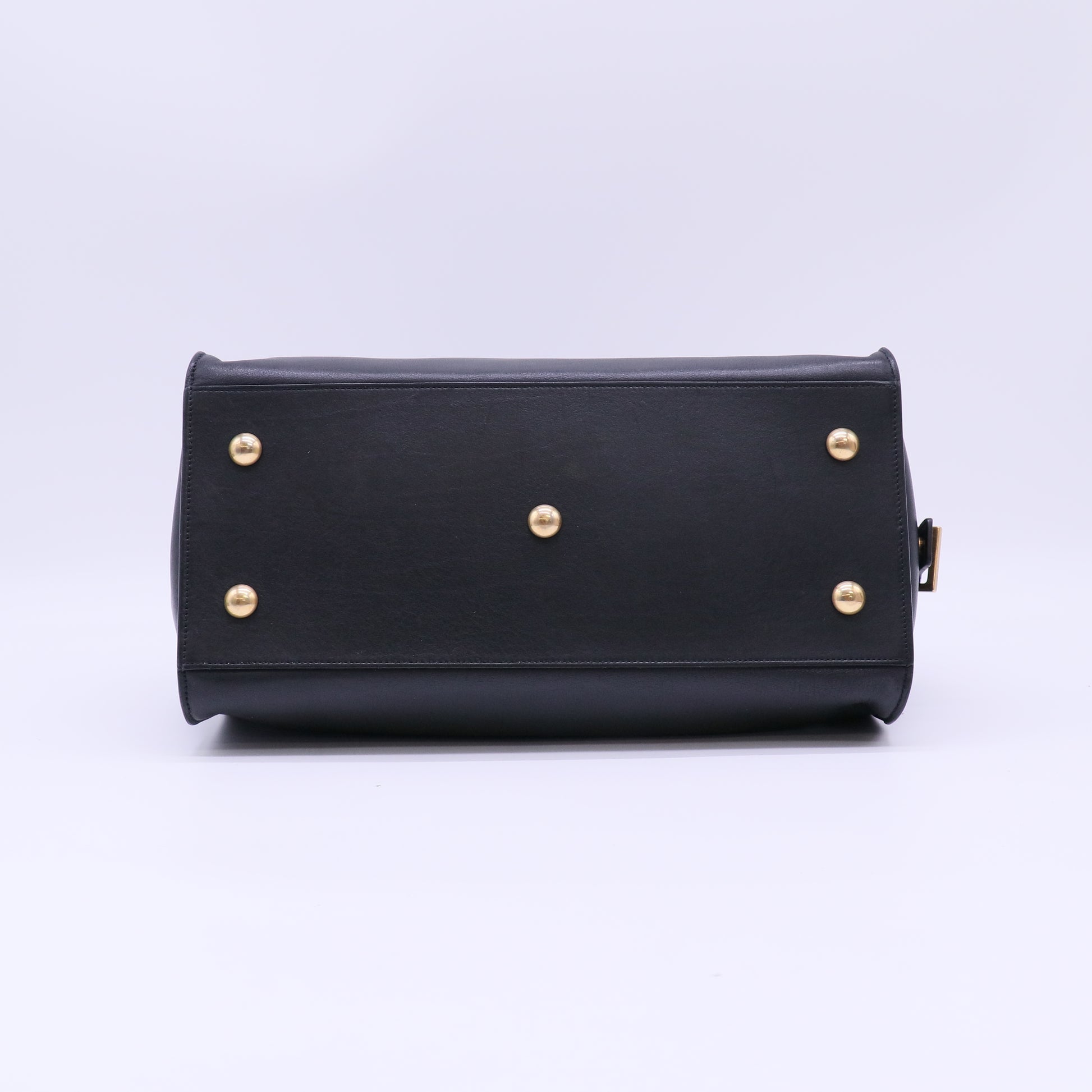 Saint Laurent Small Classic Y Cabas Bag B22347