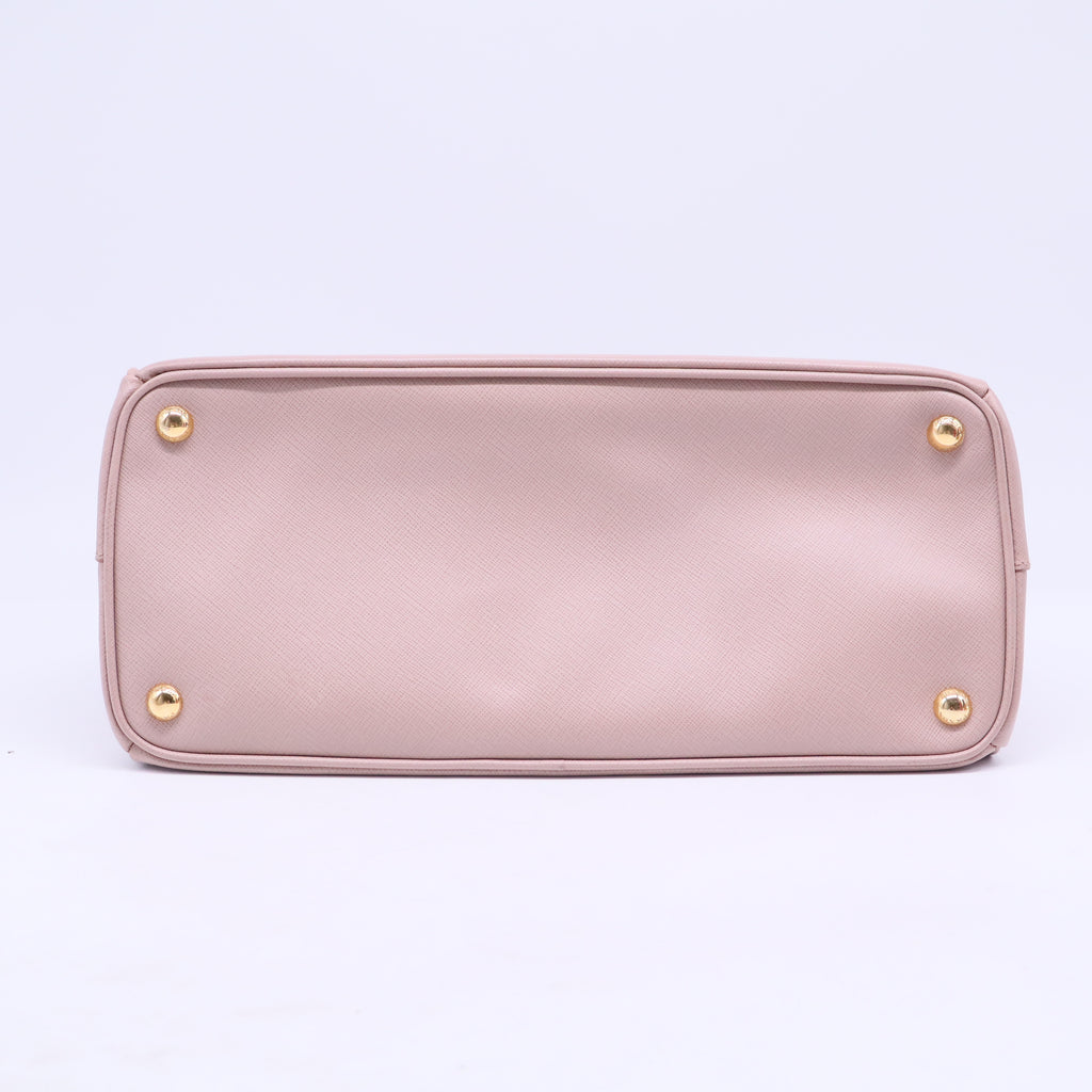 Double Zip Lux Tote Saffiano Leather Medium B20569