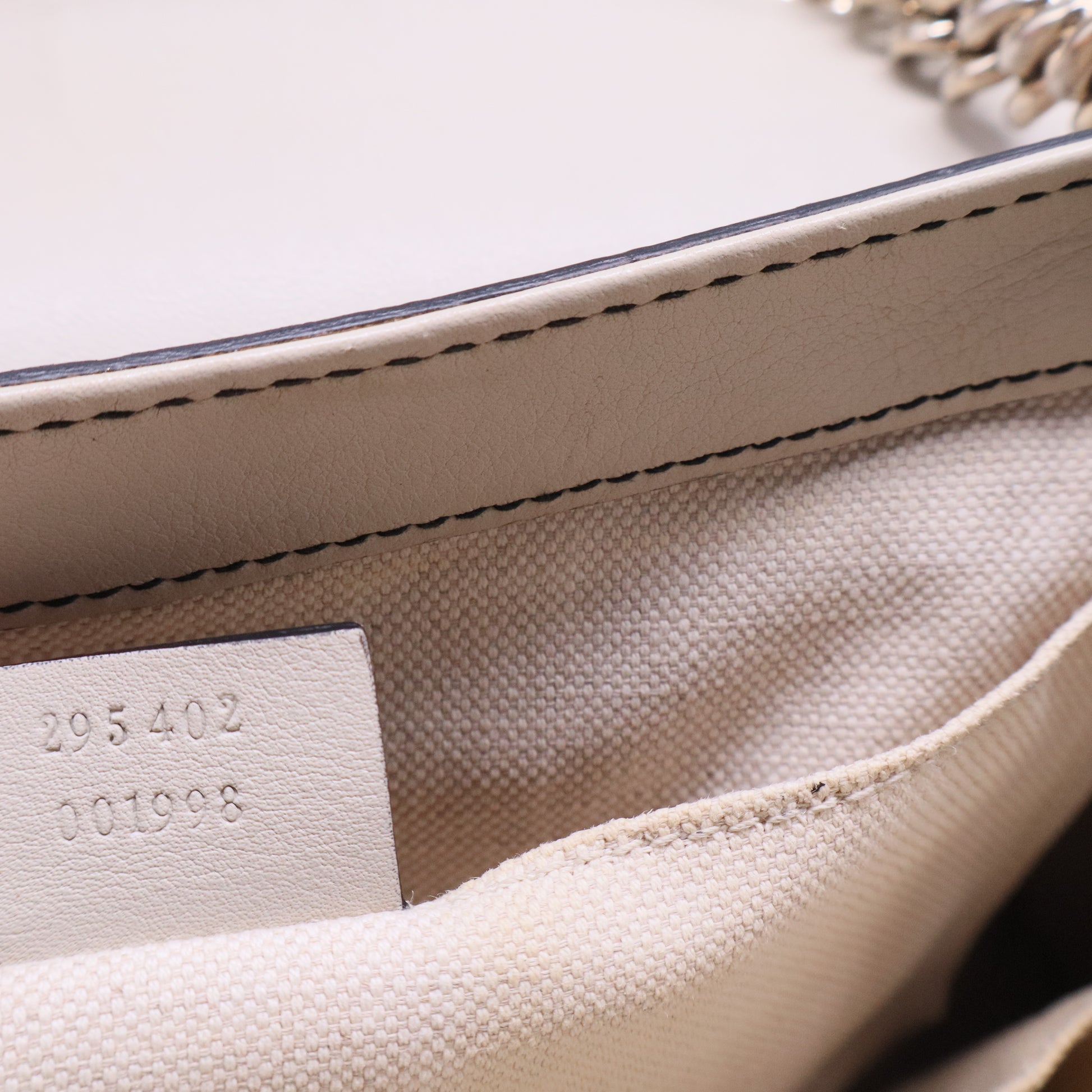 Emily Chain Flap Bag Guccissima Leather Medium B20392
