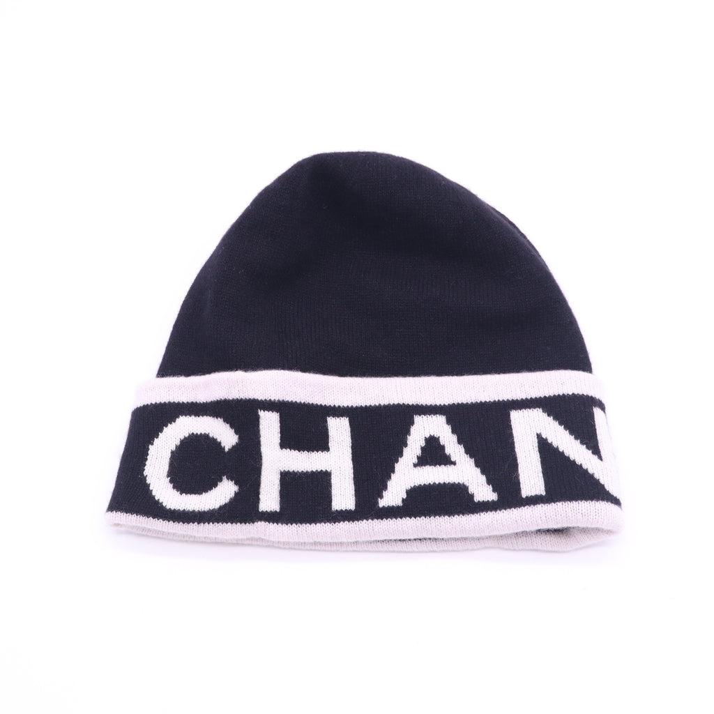 Chanel Cashmere Black & White Logo Beanie W23393