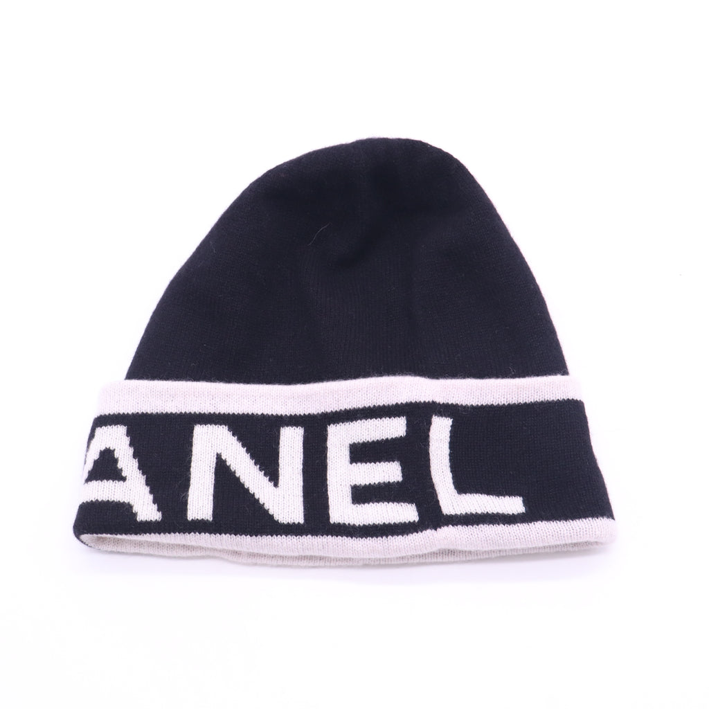 Chanel Cashmere Black & White Logo Beanie W23393