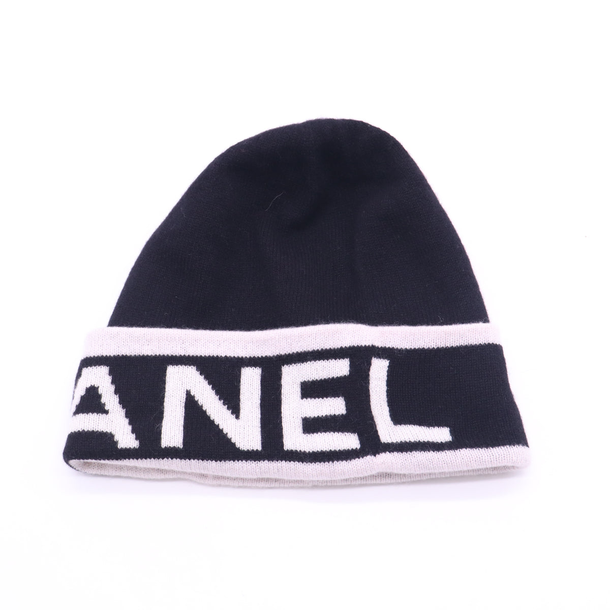 Chanel Cashmere Black & White Logo Beanie W23393