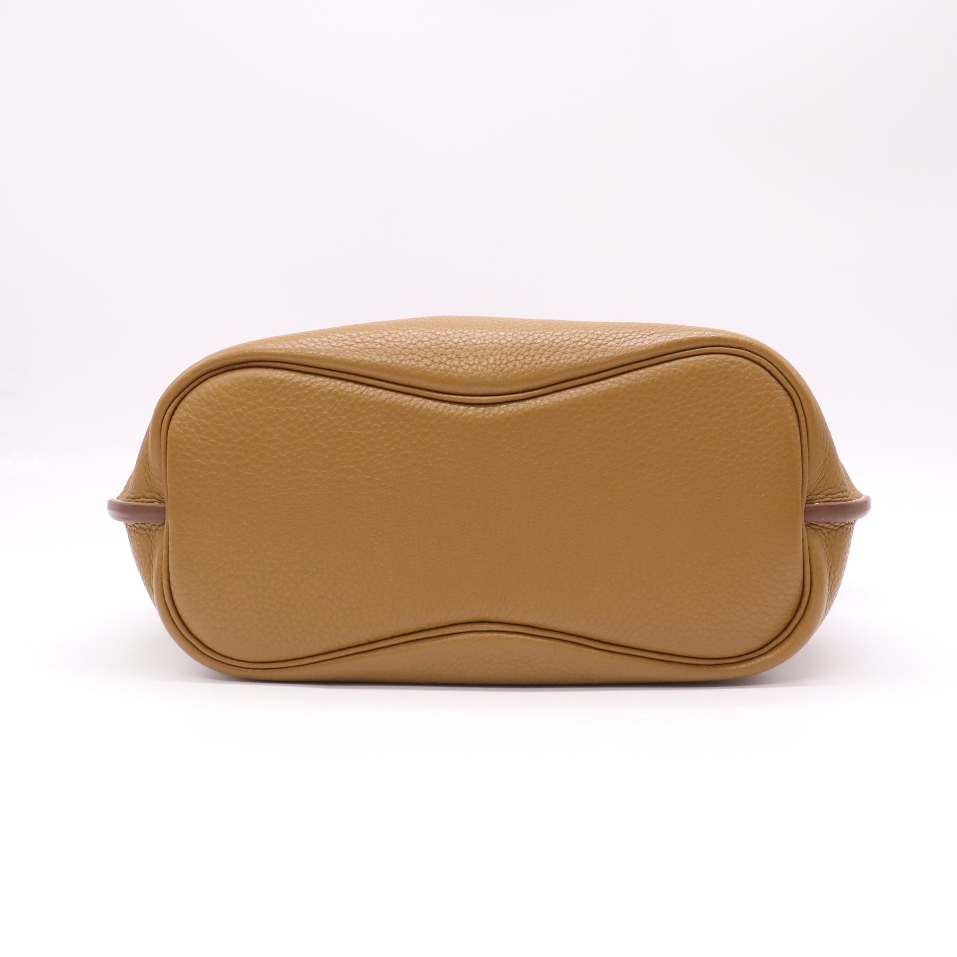 Hermès So Kelly 26 Bag B22746