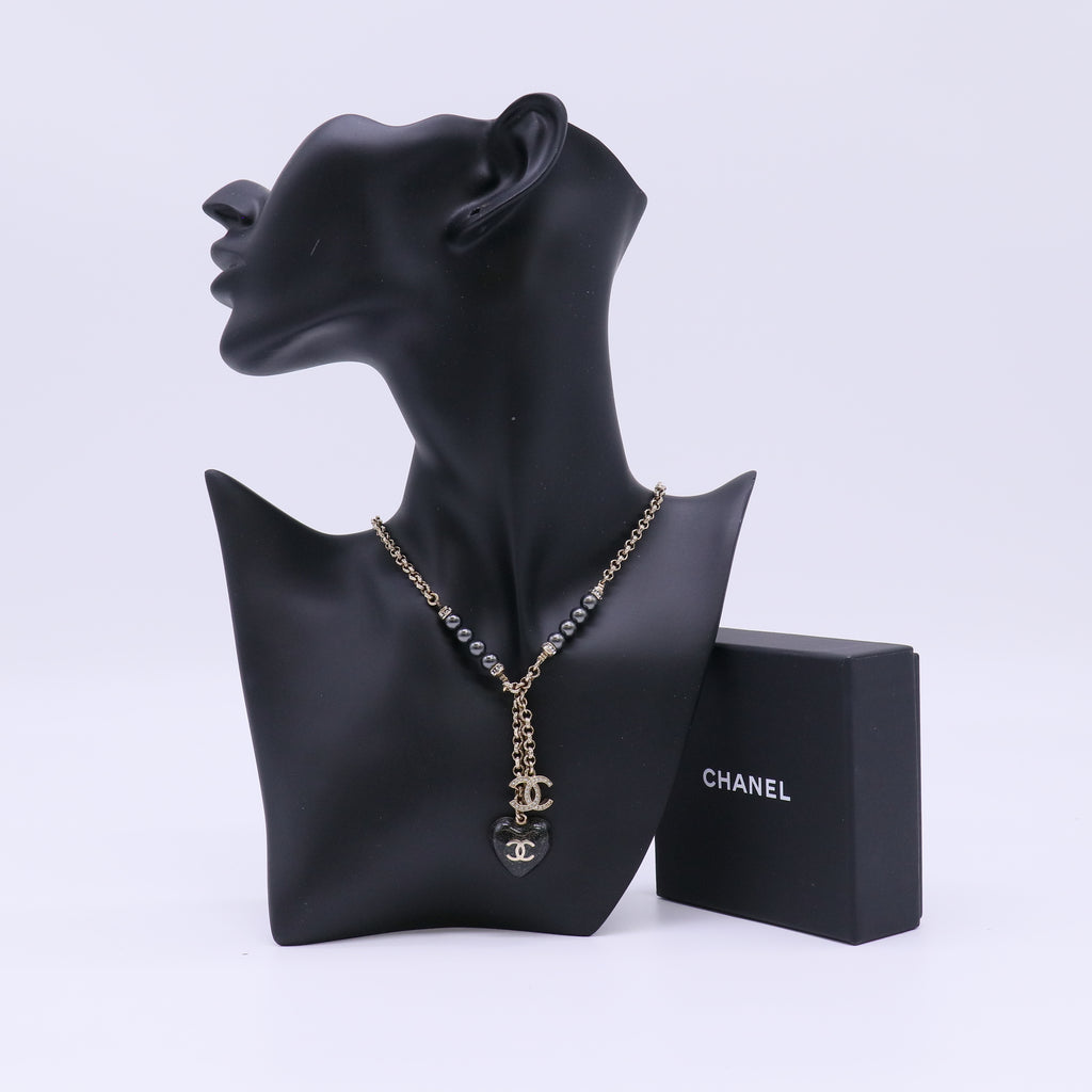 Chanel Black and Silver CC Crystal Heart Pendant Necklace Twins LDJ4542