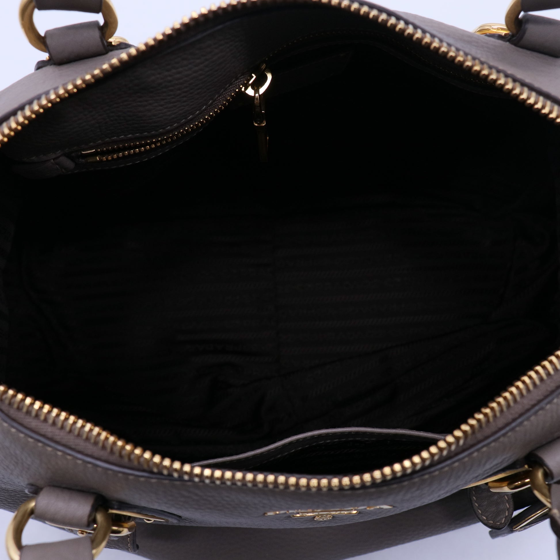 Vitello Handle Bag B21387