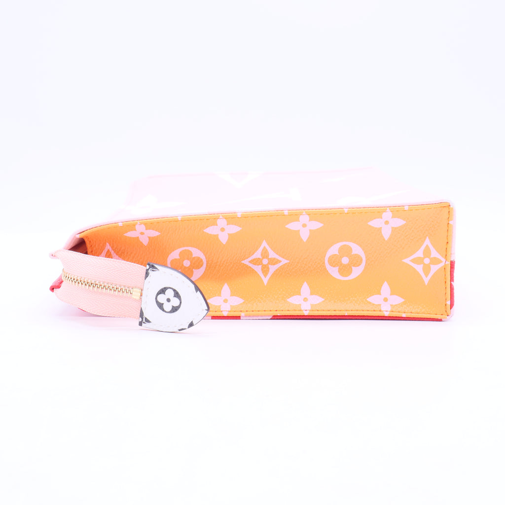 Monogram Giant Toiletry Pouch 26 Rouge
