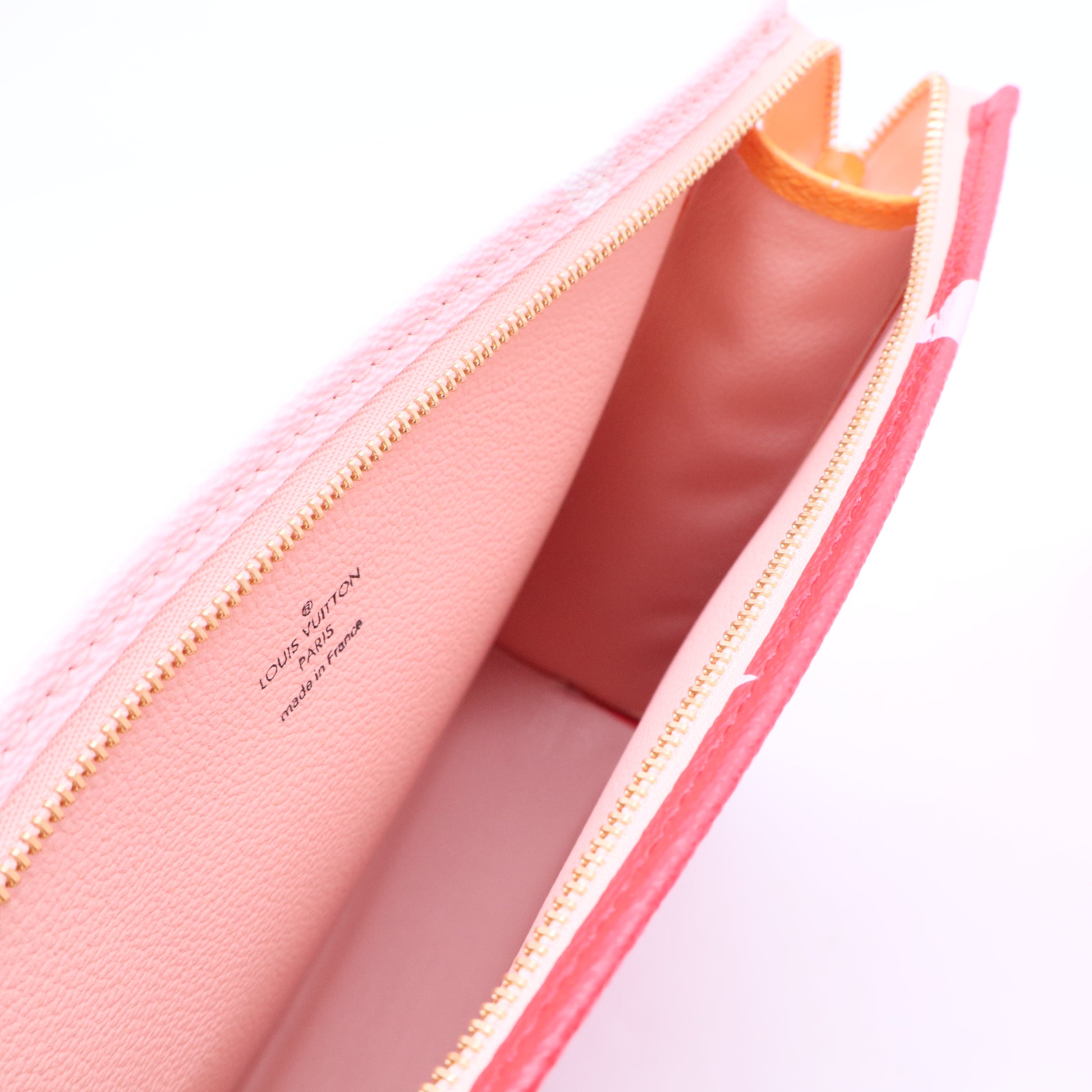 Monogram Giant Toiletry Pouch 26 Rouge