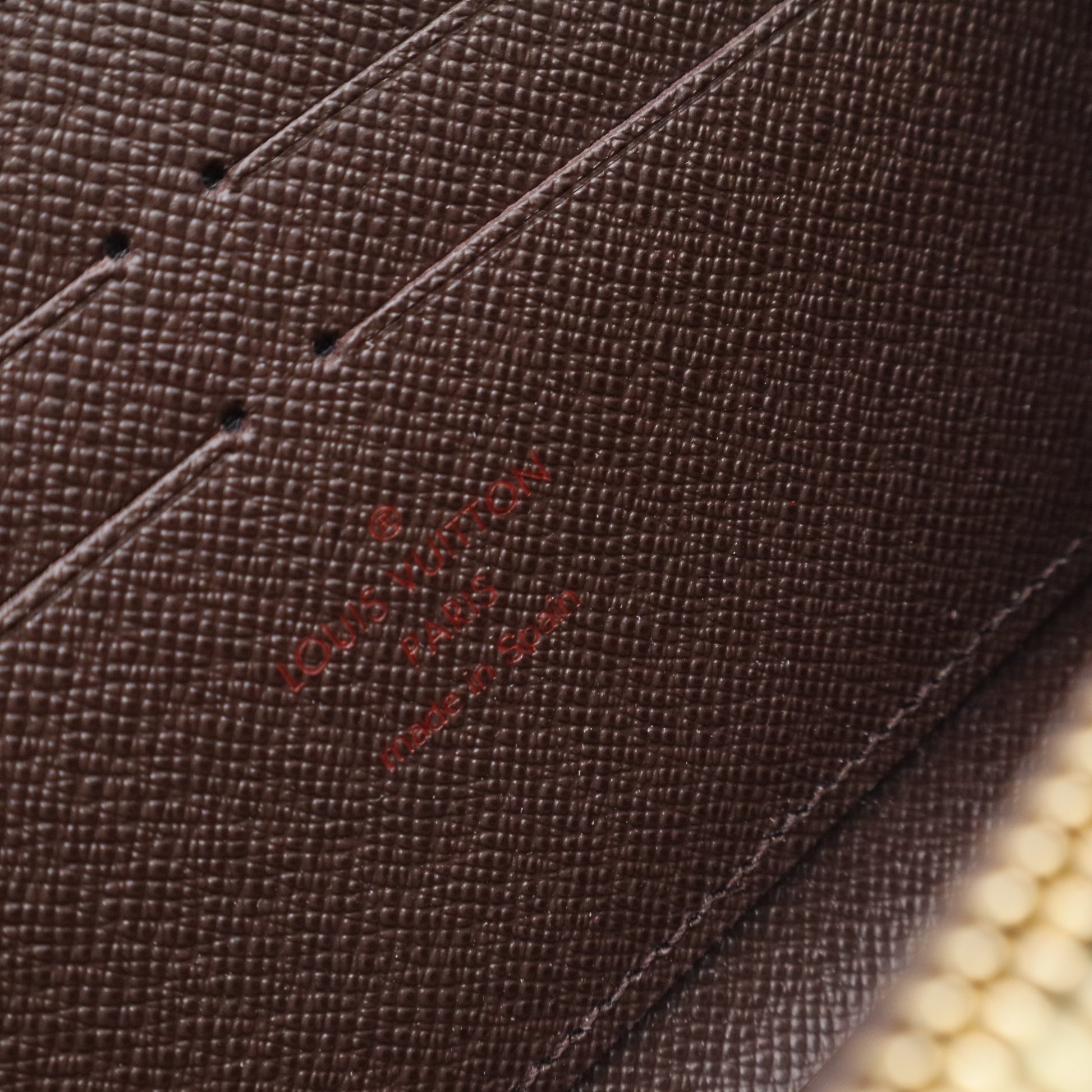 Damier Ebene Zippy Wallet