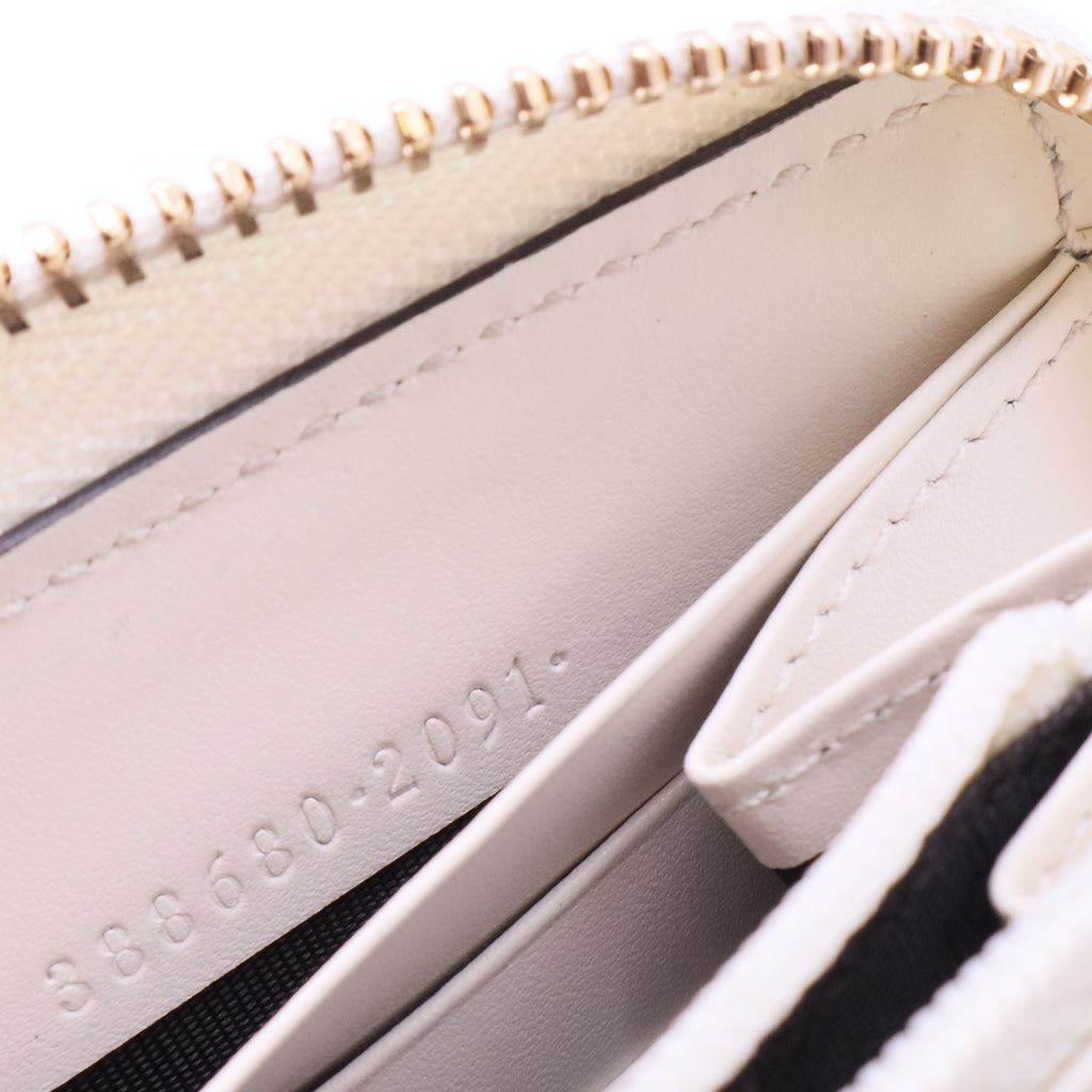 GG Logo Leather Continental Wallet W20070