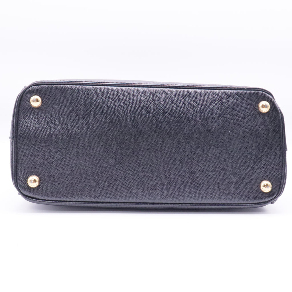 Saffiano Lux Leather Galleria Double Zip Medium twins