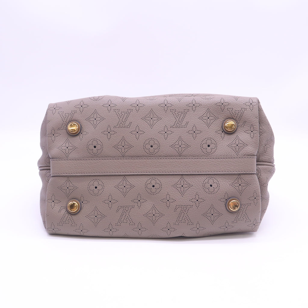 Louis Vuitton Monogram Mahina Cirrus twins B24407