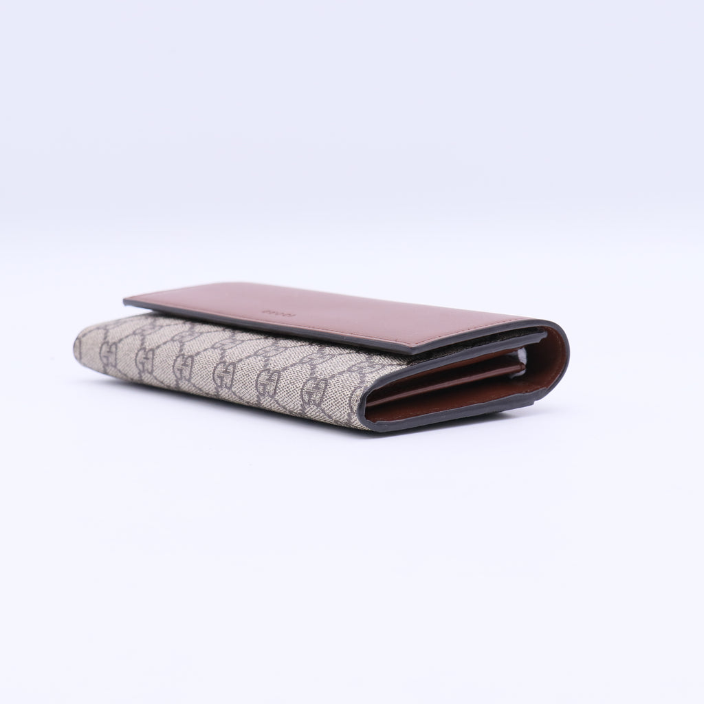 Gucci GG Supreme Canvas Flap Wallet W21032