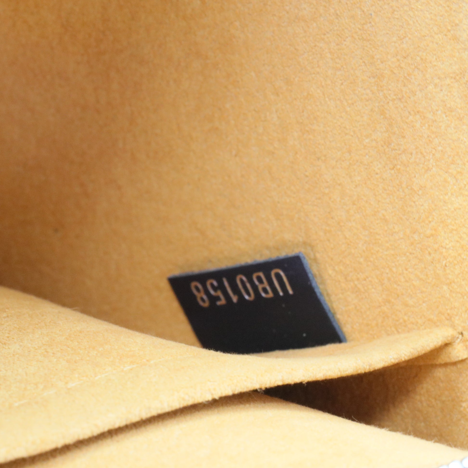 Neverfull bag in Epi leather White
