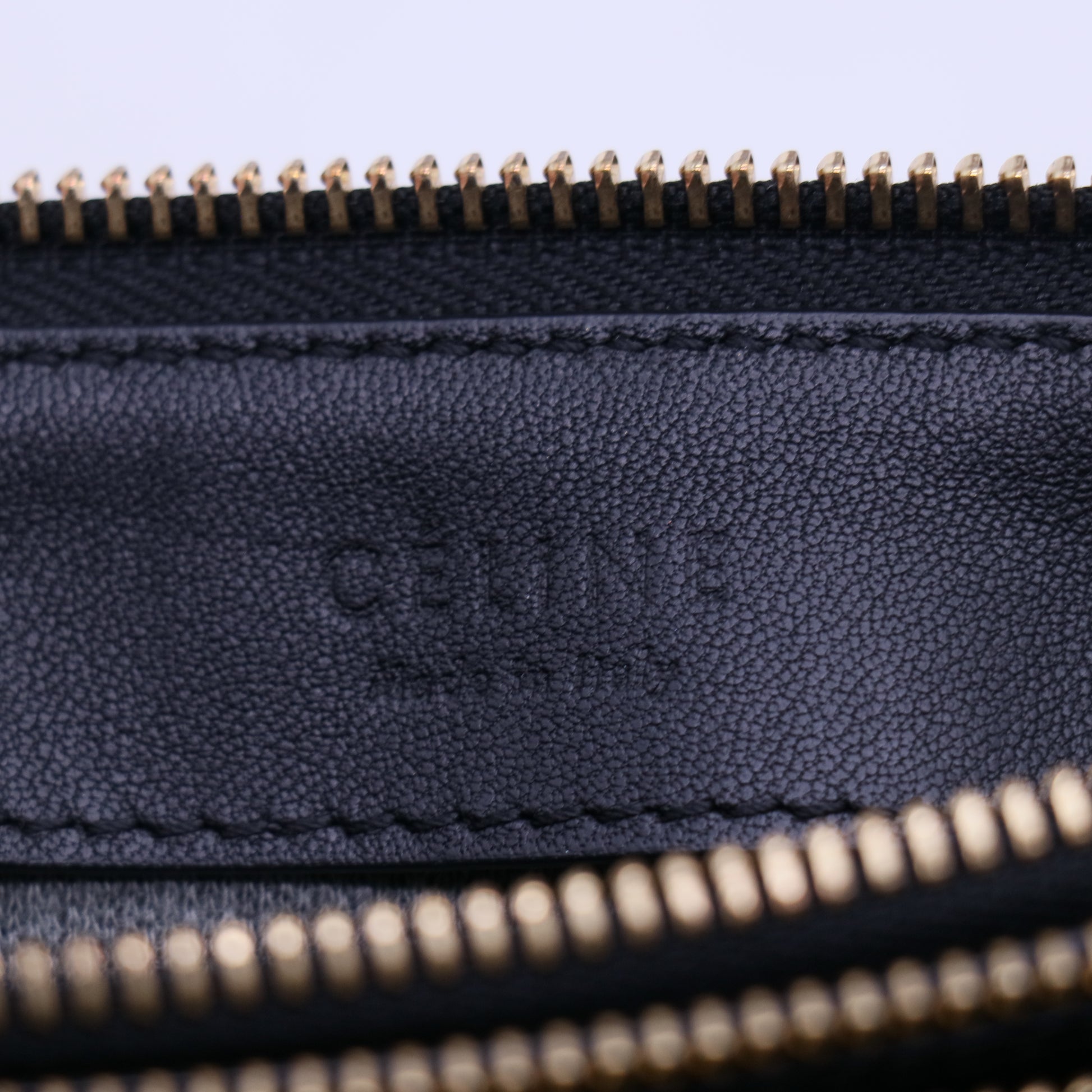 Trio leather crossbody bag B21476