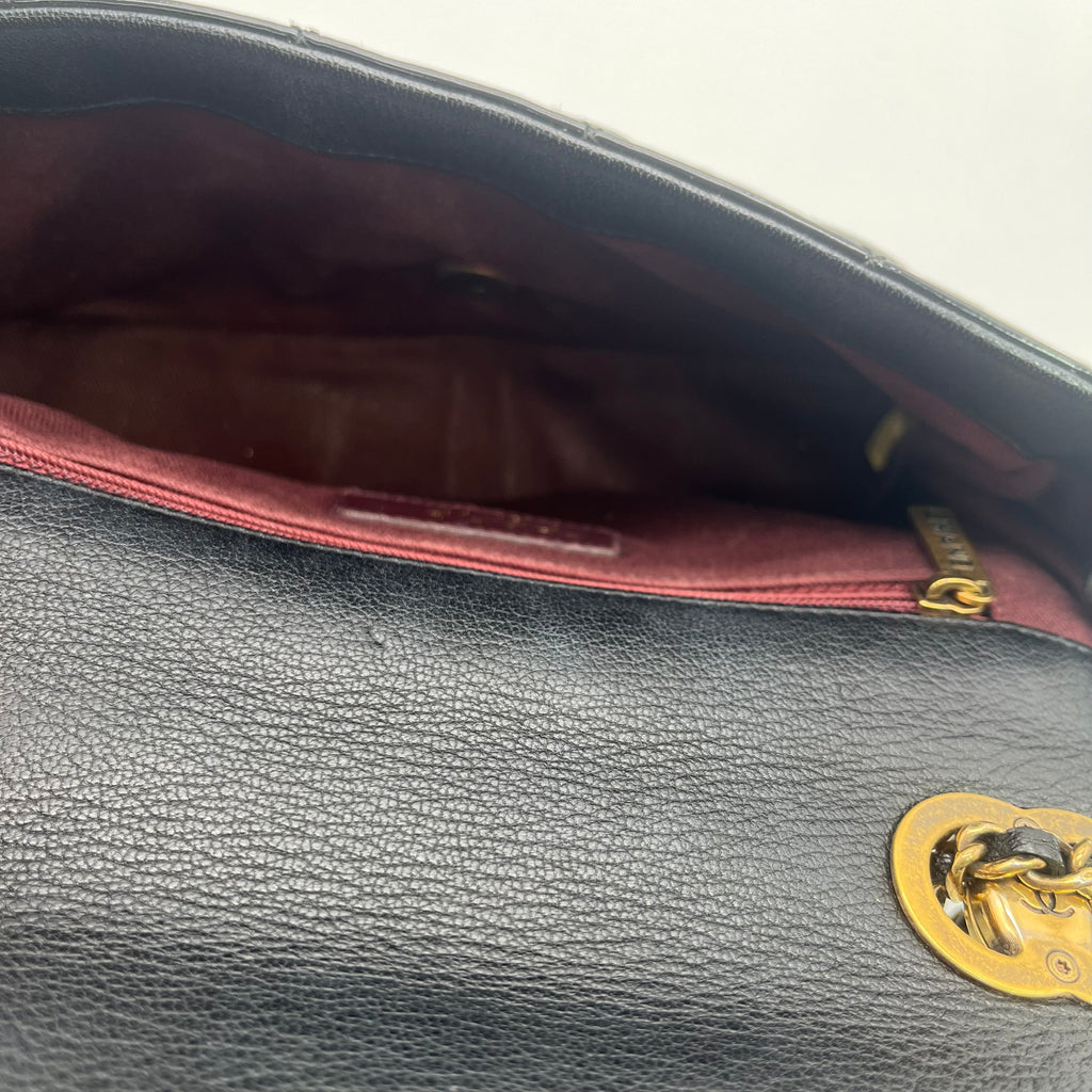 Patent Enamel Quilted Small Coco Hearts Square Flap Black twins