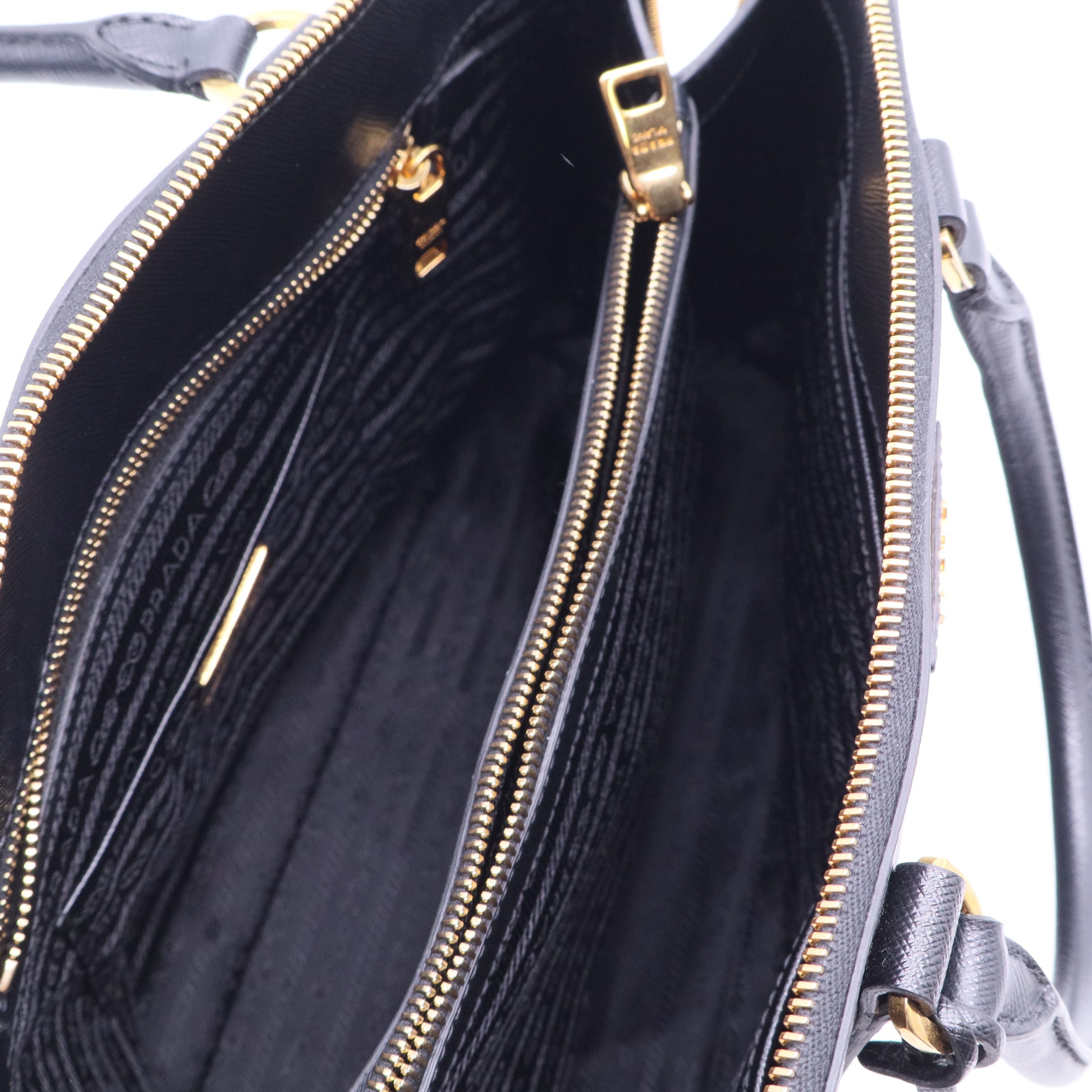 Saffiano Leather Promenade B12262