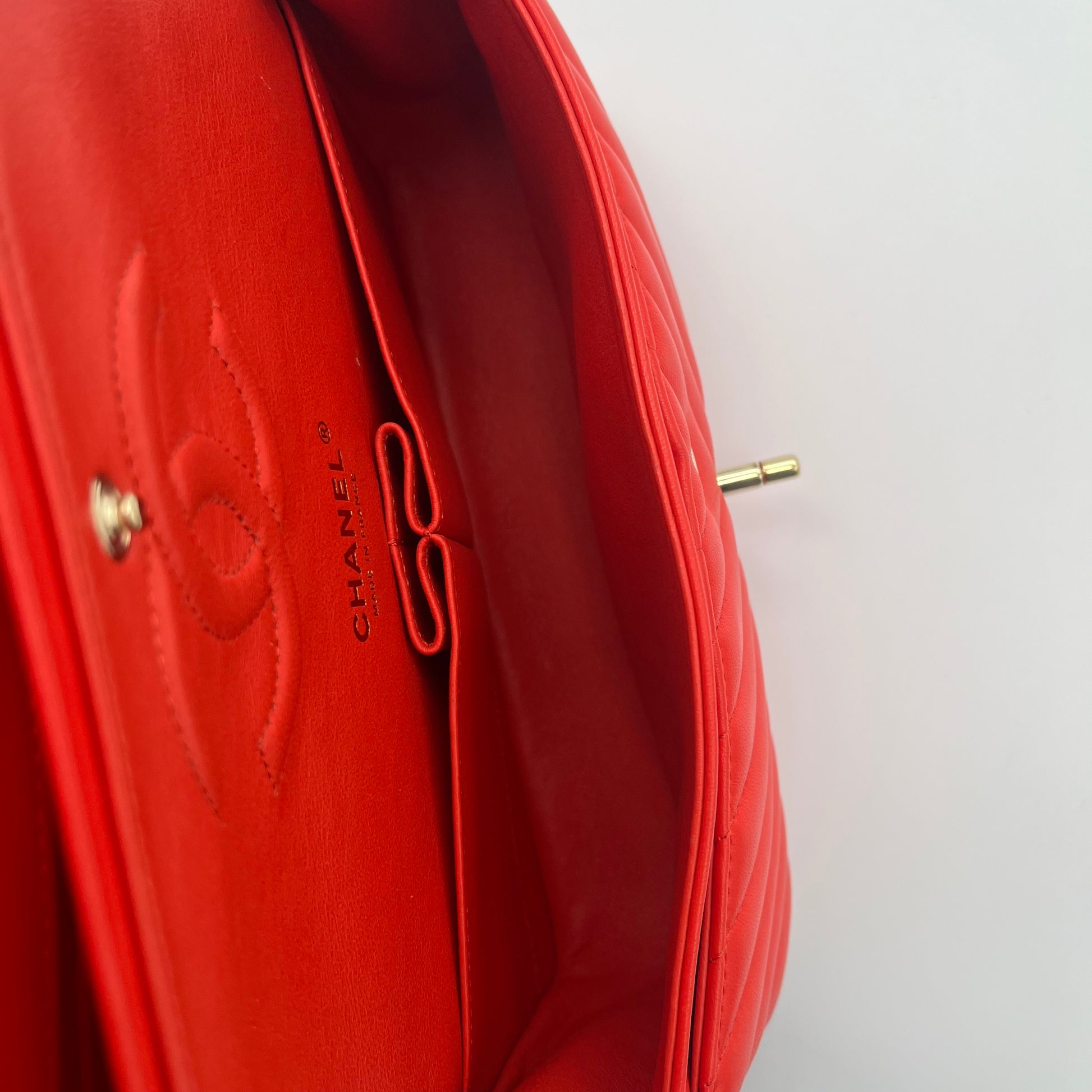 Lambskin Chevron Quilted Medium Double Flap Red twins