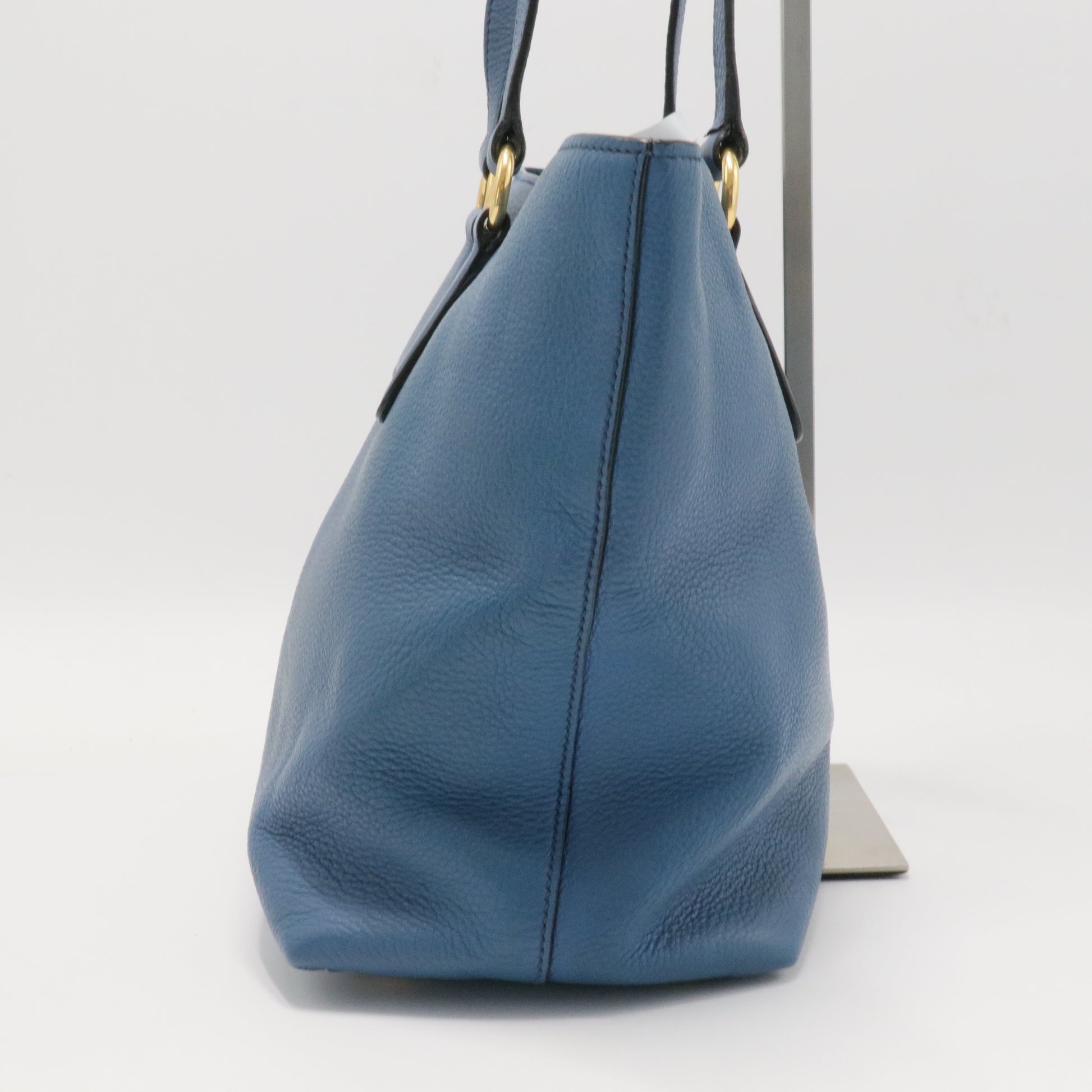 Side Zip Convertible Shopper Tote Vitello Daino