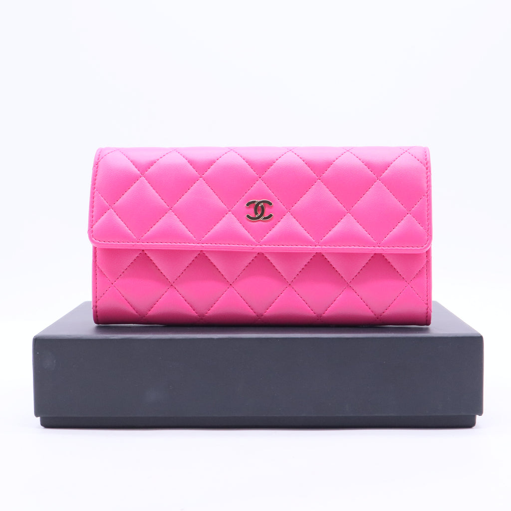 2014 Interlocking CC Logo Continental Wallet W20069