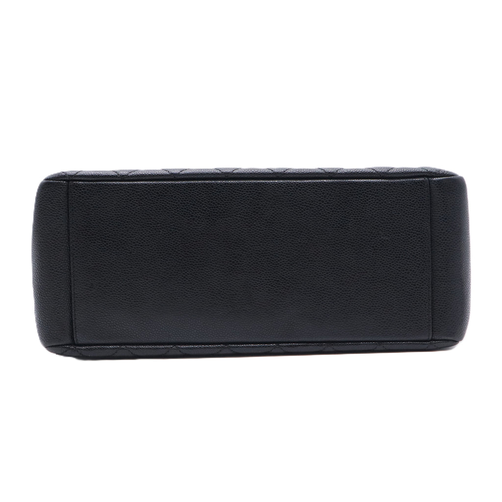 Caviar Quilted Grand Shopping Tote GST Black