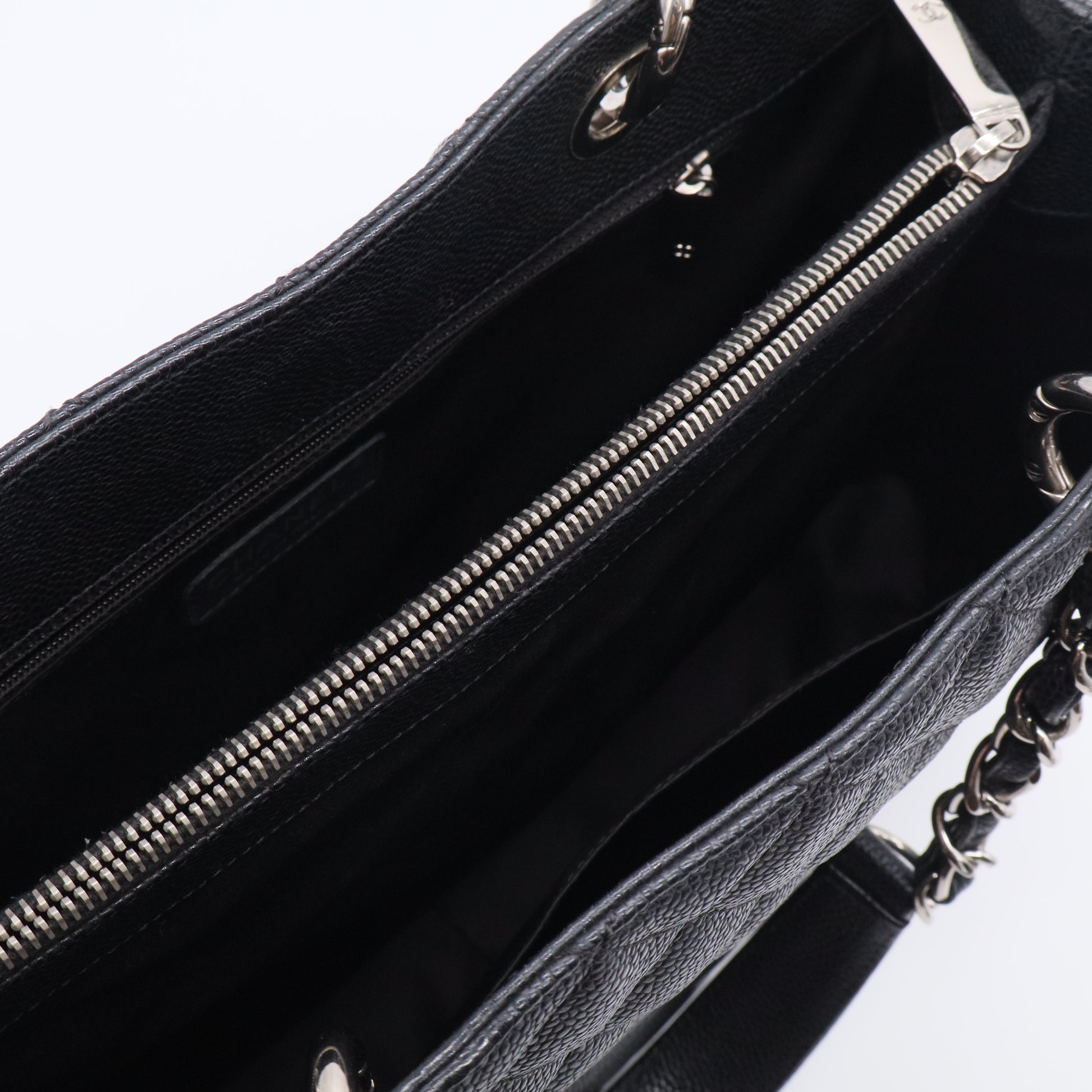 Caviar Quilted Grand Shopping Tote GST Black