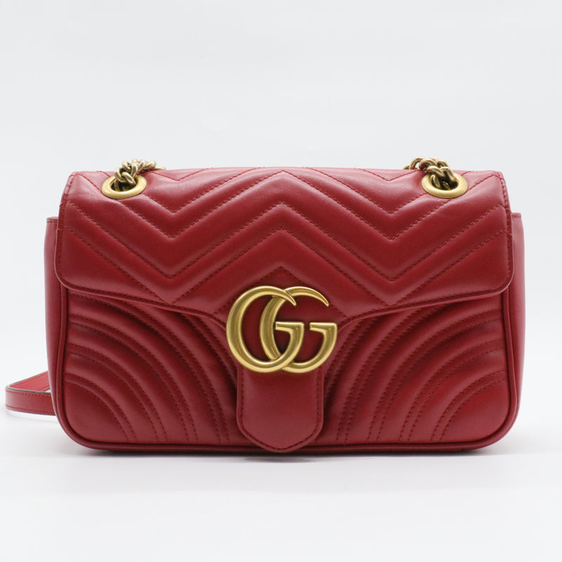 GG Marmont Flap Bag Matelasse Leather Medium