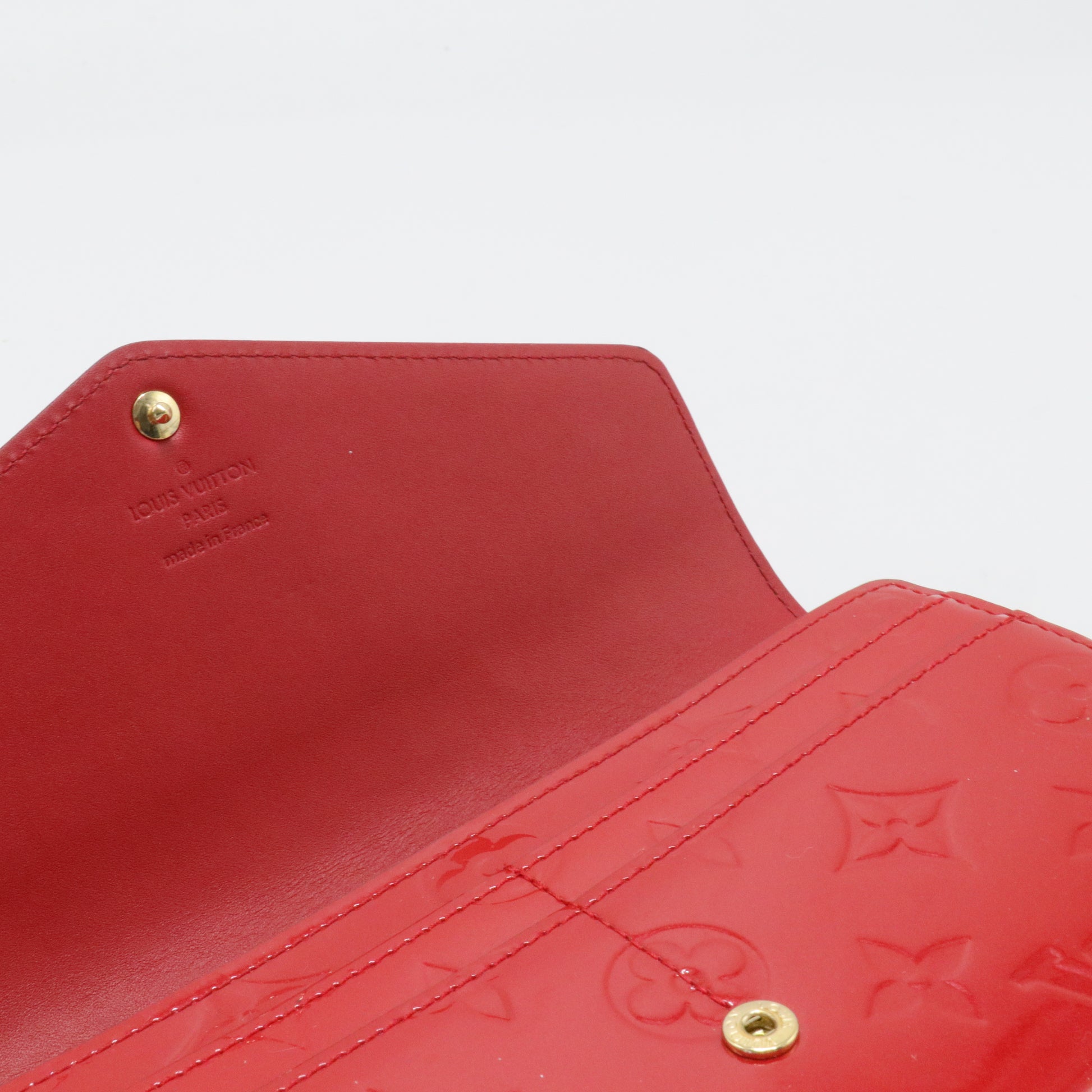 Sarah Wallet NM Monogram Vernis