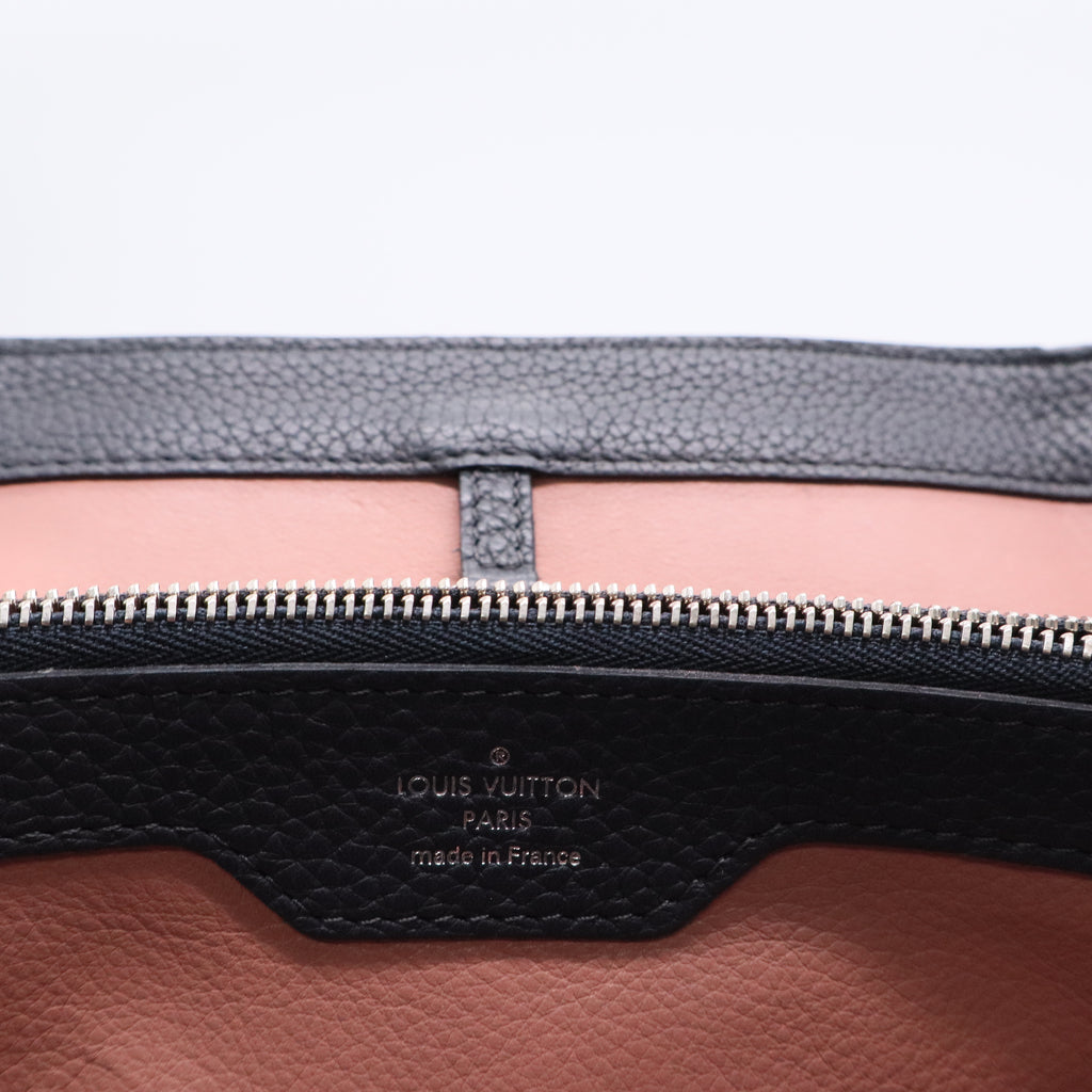 Louis Vuitton Black Taurillon Leather Capucines Bag Twins B20713