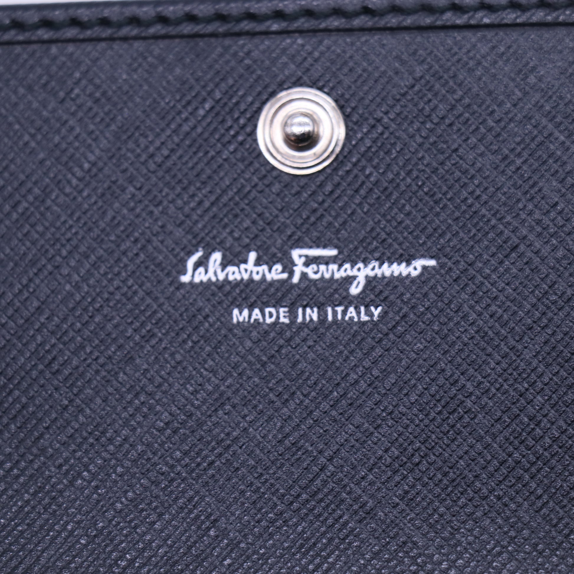 Salvatore Ferragamo Vara Bow Continental Wallet W20949