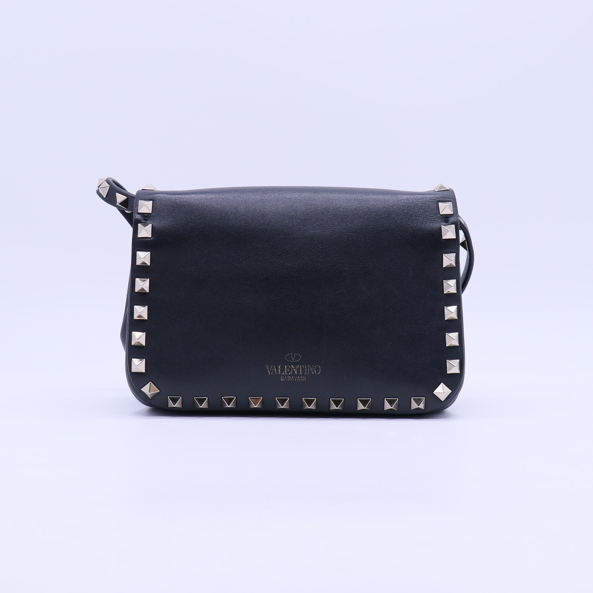 Vitello Mini Rockstud Flap Saddle Crossbody Bag Black B21005