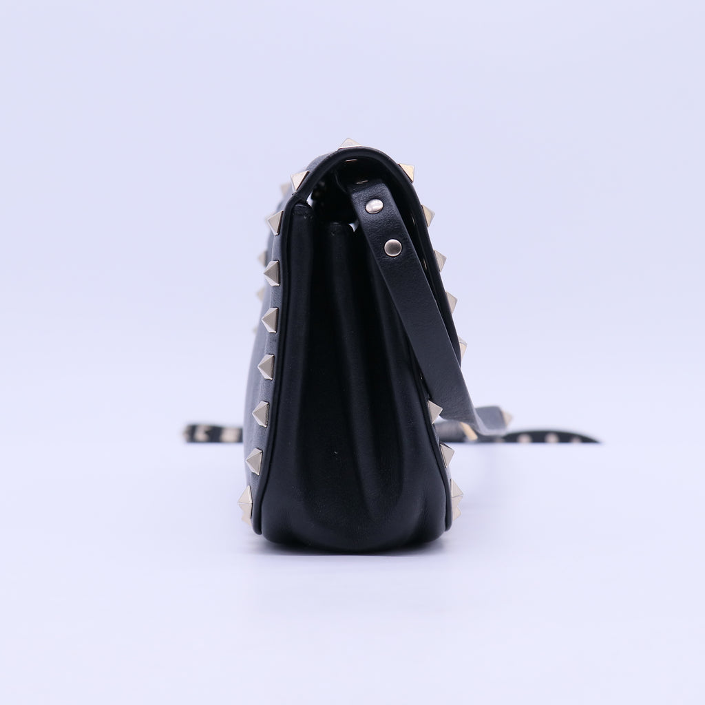 Vitello Mini Rockstud Flap Saddle Crossbody Bag Black B21005
