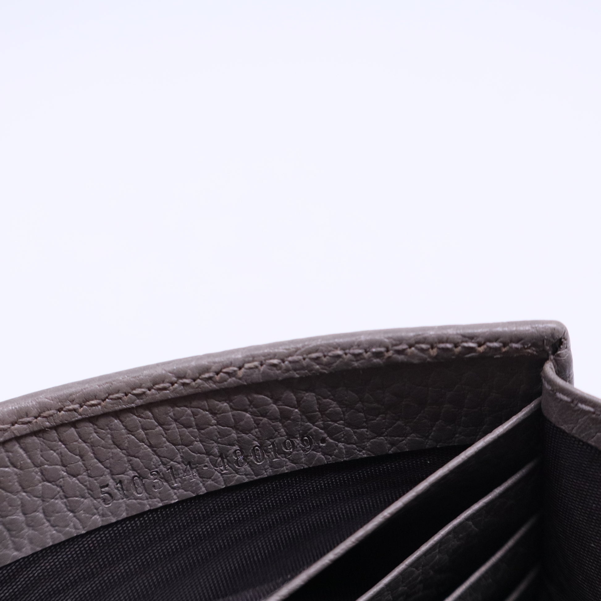 Interlocking Wallet on Chain (Outlet) LeatherB20420