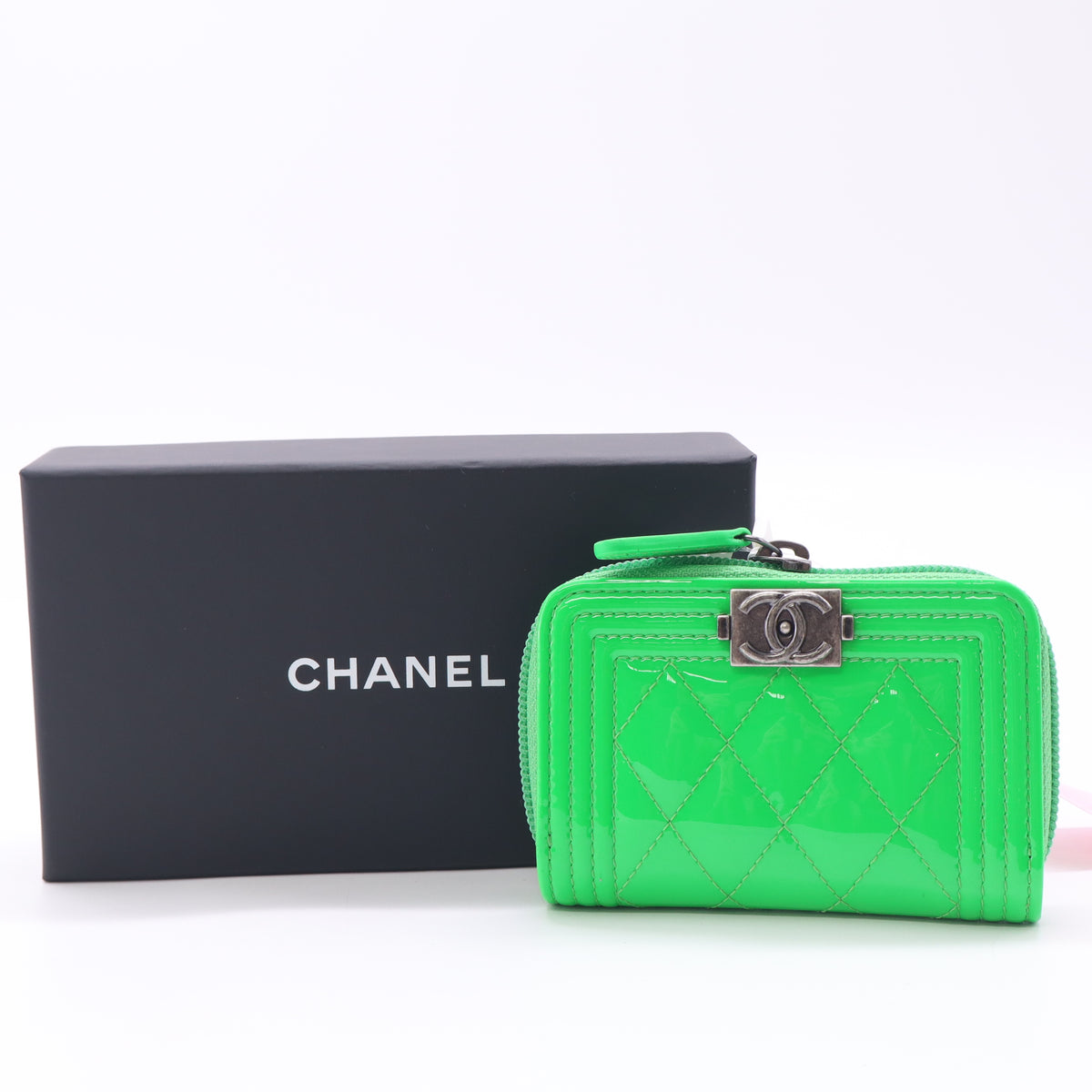 Chanel Patent Quilted Small Boy Zip Around Wallet twins LDJ6456